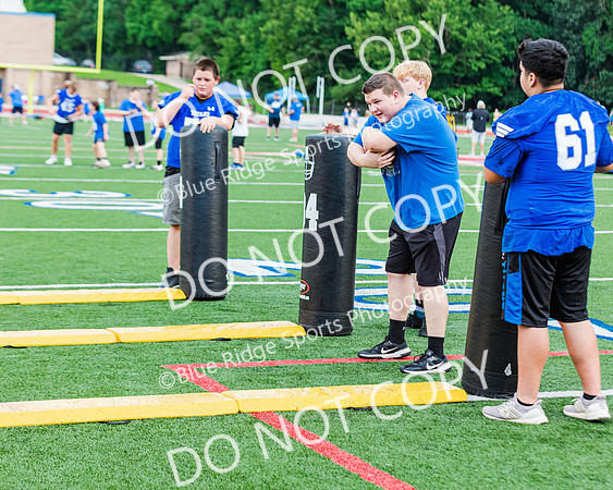 youth football camp 7.27.21 (15 of 25)