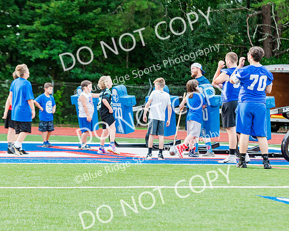 youth football camp 7.27.21 (19 of 25)