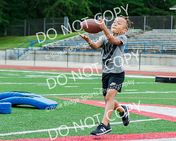 youth football camp 7.27.21 (8 of 25)